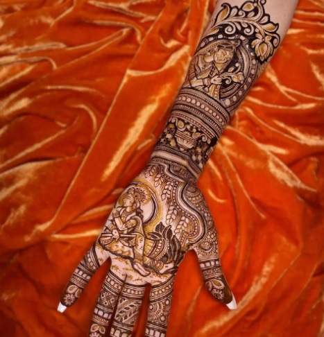 Latest Royal Bridal Mehndi Design