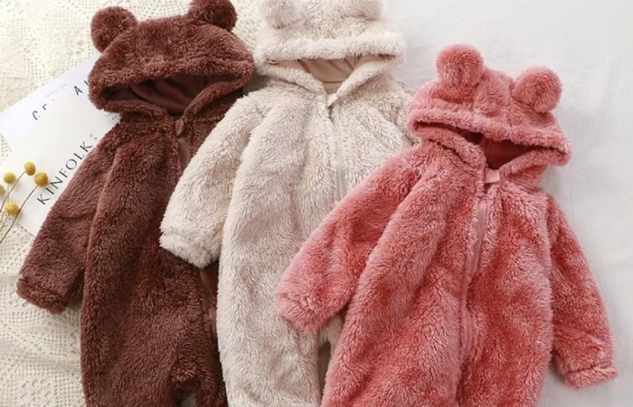 What To Look For When Buying A Bear Design Long Sleeve Baby Jumpsuit?