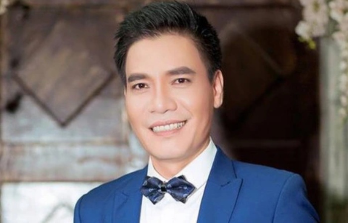 Singer Huy Cuong's profile